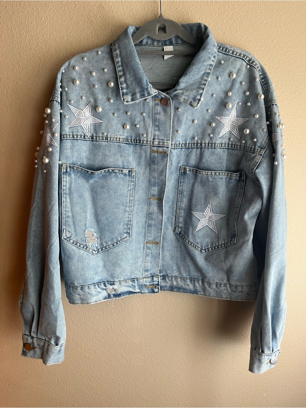 Pearl-Embellished Light Blue Denim Jacket with Star Appliqué